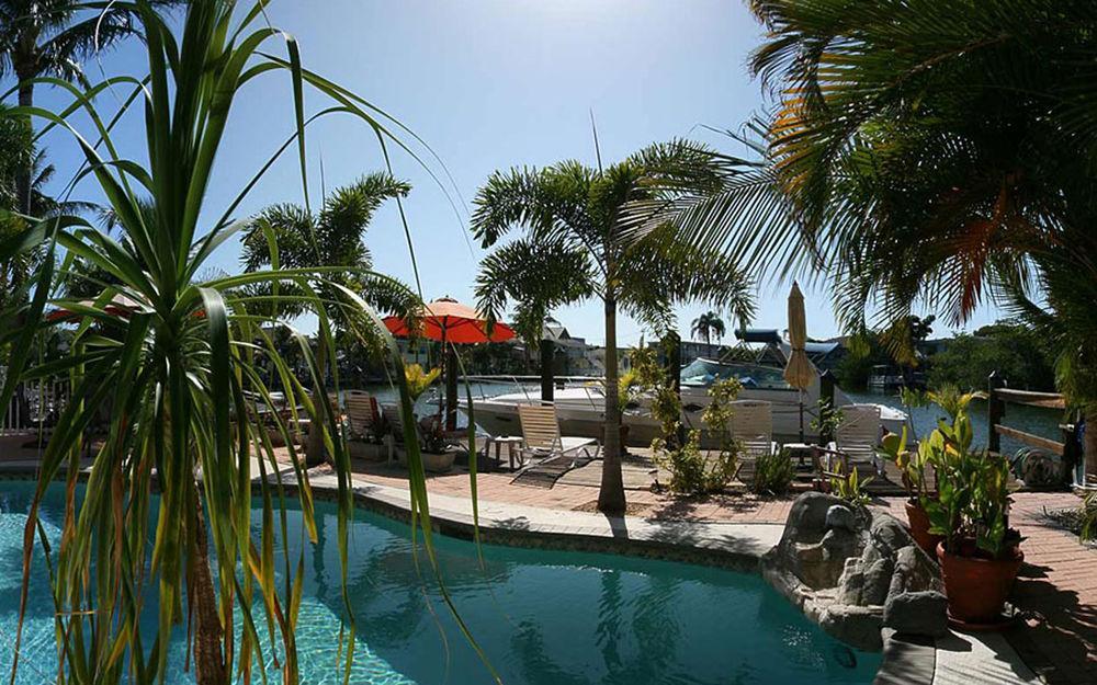 Manatee Bay Inn 포르 마이어스 비치 외부 사진