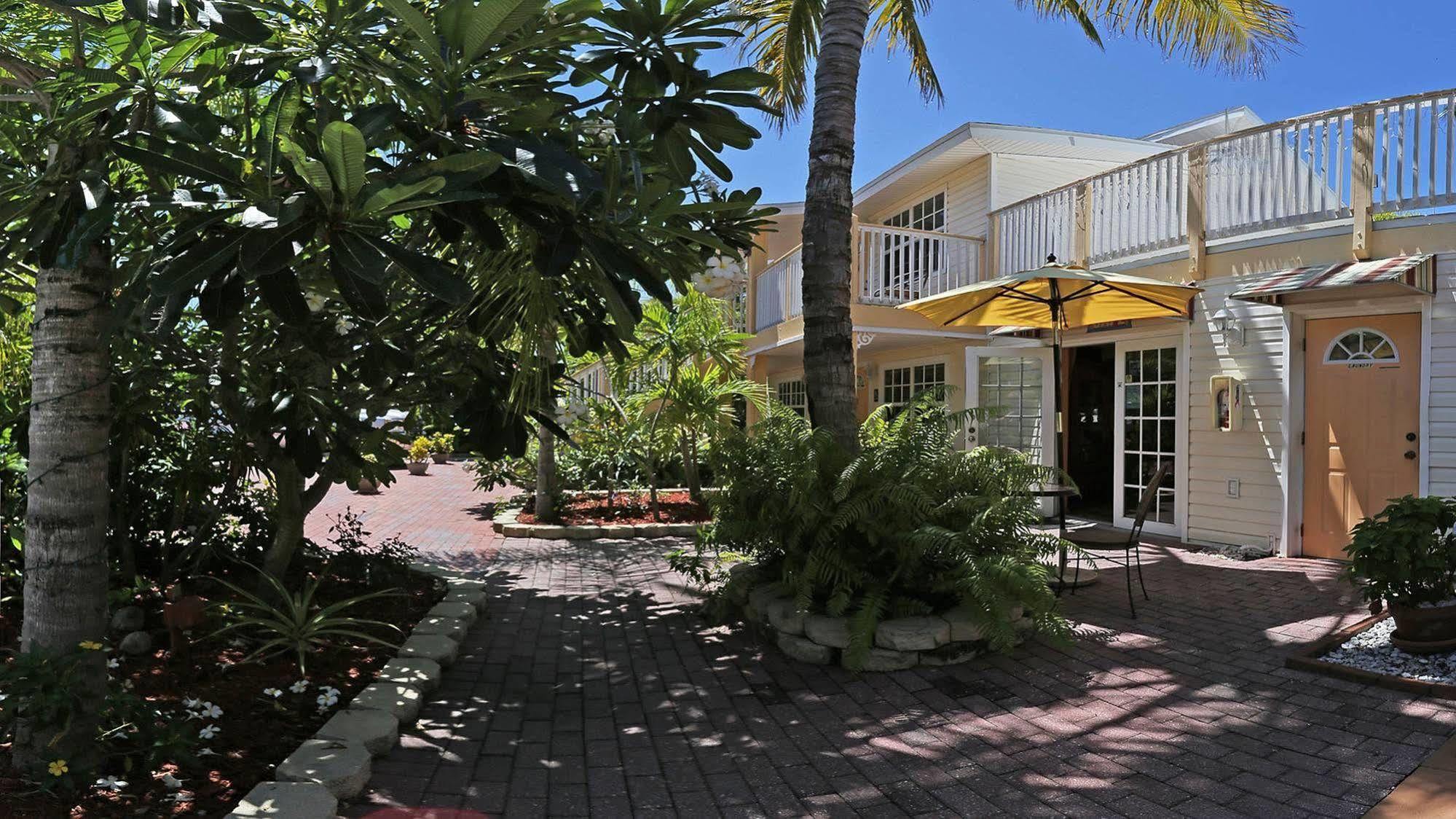 Manatee Bay Inn 포르 마이어스 비치 외부 사진